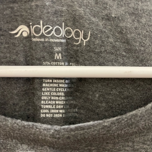 Athletic Top “ Idealogy” - Picture 3 of 3